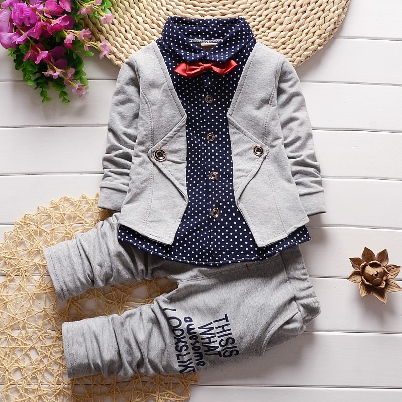 Baby Boy&rsquo;s Cute Polka Dot Patterned Clothing Set
